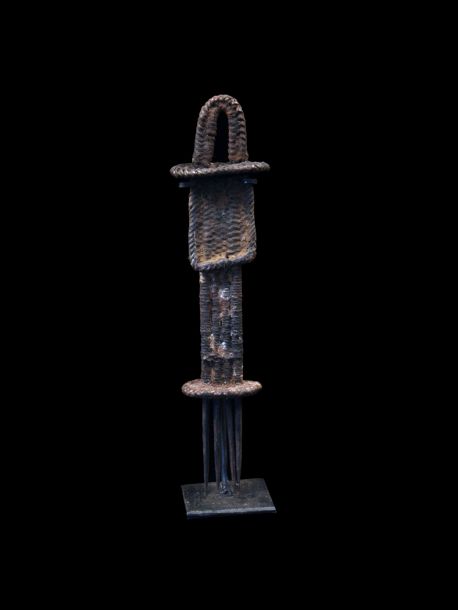 Peigne d'apparat / Traditional comb