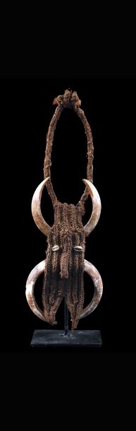 Collier d'apparat / Traditional necklace