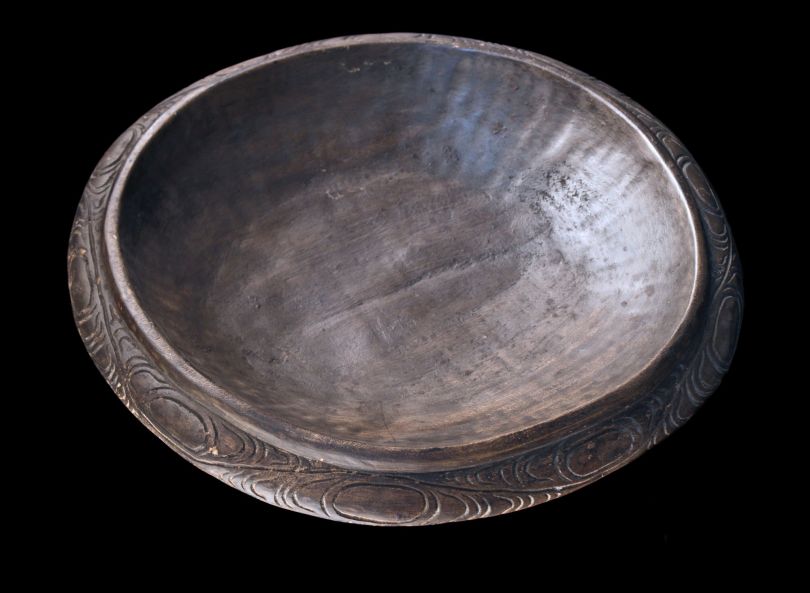 Plat en bois / Wooden dish