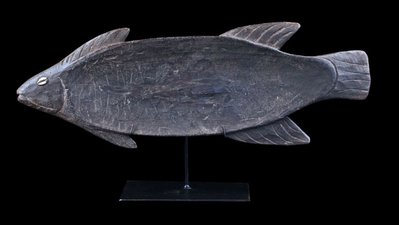 Plat en bois / Wooden dish