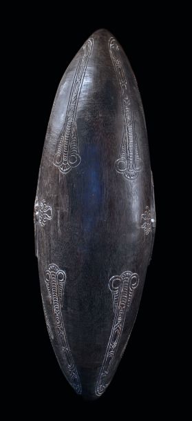 Plat Siassi en bois / Siassi Wooden dish